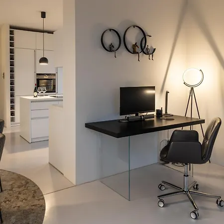 Modernes & Exklusives Penthouse In Top-lage Mit Dachterrasse & Tiefgarage شقة لبسيا