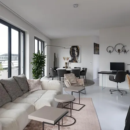 Modernes & Exklusives Penthouse In Top-lage Mit Dachterrasse & Tiefgarage アパート *