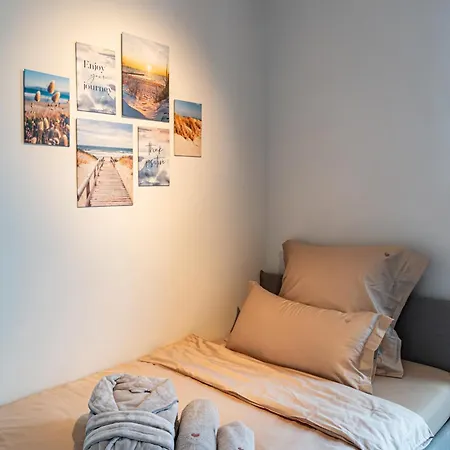 Daire Modernes & Exklusives Penthouse In Top-lage Mit Dachterrasse & Tiefgarage