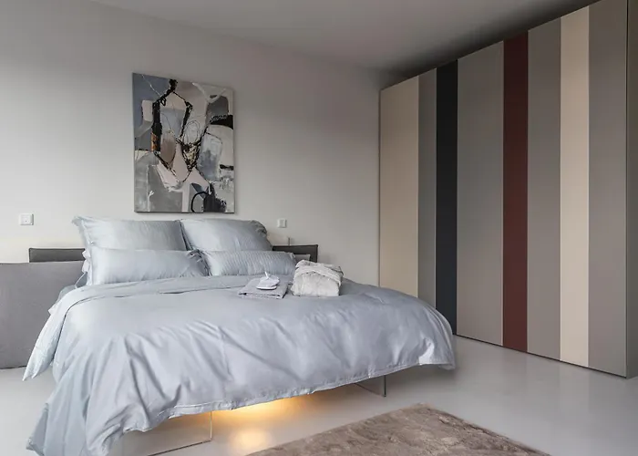 Modernes & Exklusives Penthouse In Top-lage Mit Dachterrasse & Tiefgarage