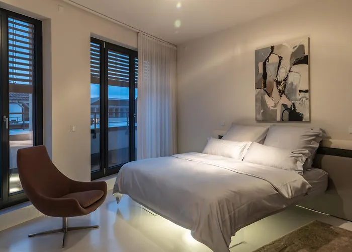 Appartement Modernes & Exklusives Penthouse In Top-lage Mit Dachterrasse & Tiefgarage