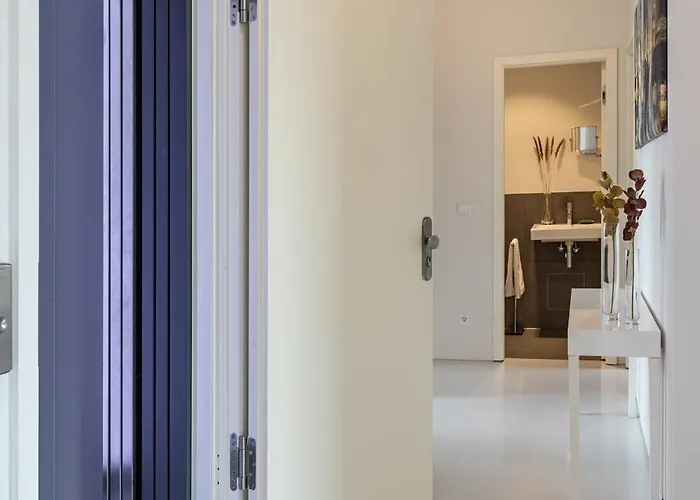 Modernes & Exklusives Penthouse In Top-lage Mit Dachterrasse & Tiefgarage