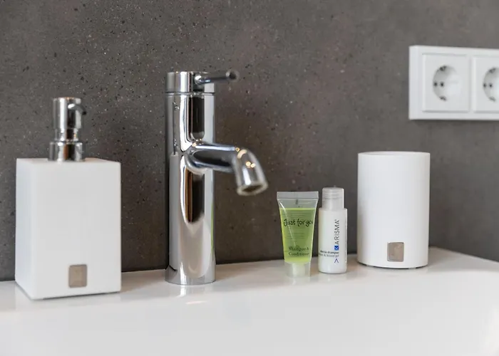 Modernes & Exklusives Penthouse In Top-lage Mit Dachterrasse & Tiefgarage * Leipzig